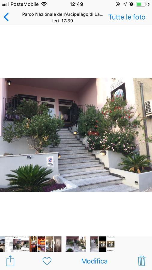 Hotel La Conchiglia La Maddalena  Buitenkant foto
